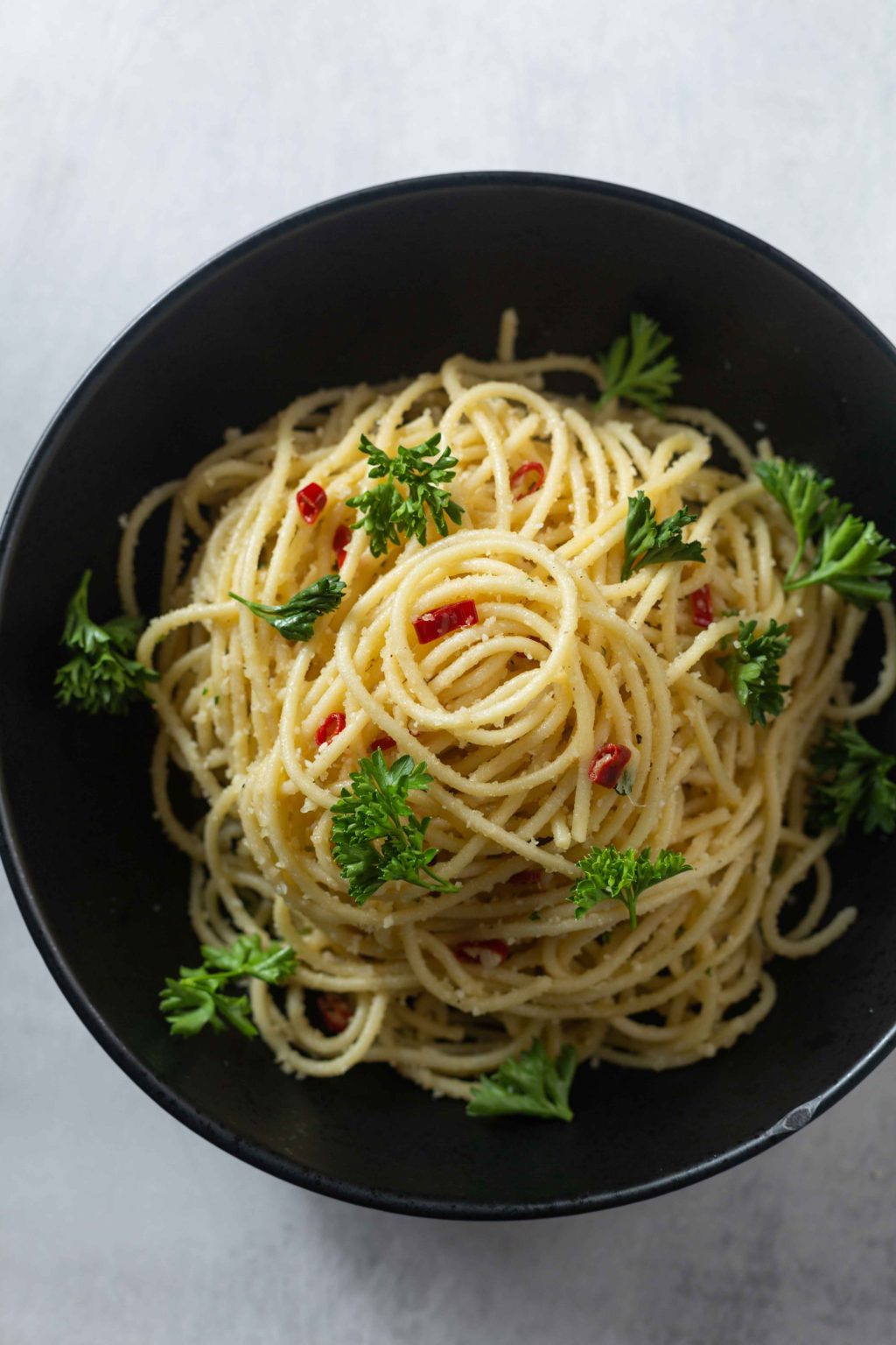 Spaghetti Aglio E Olio 5 ingredient Pasta recipe Chili in a pod
