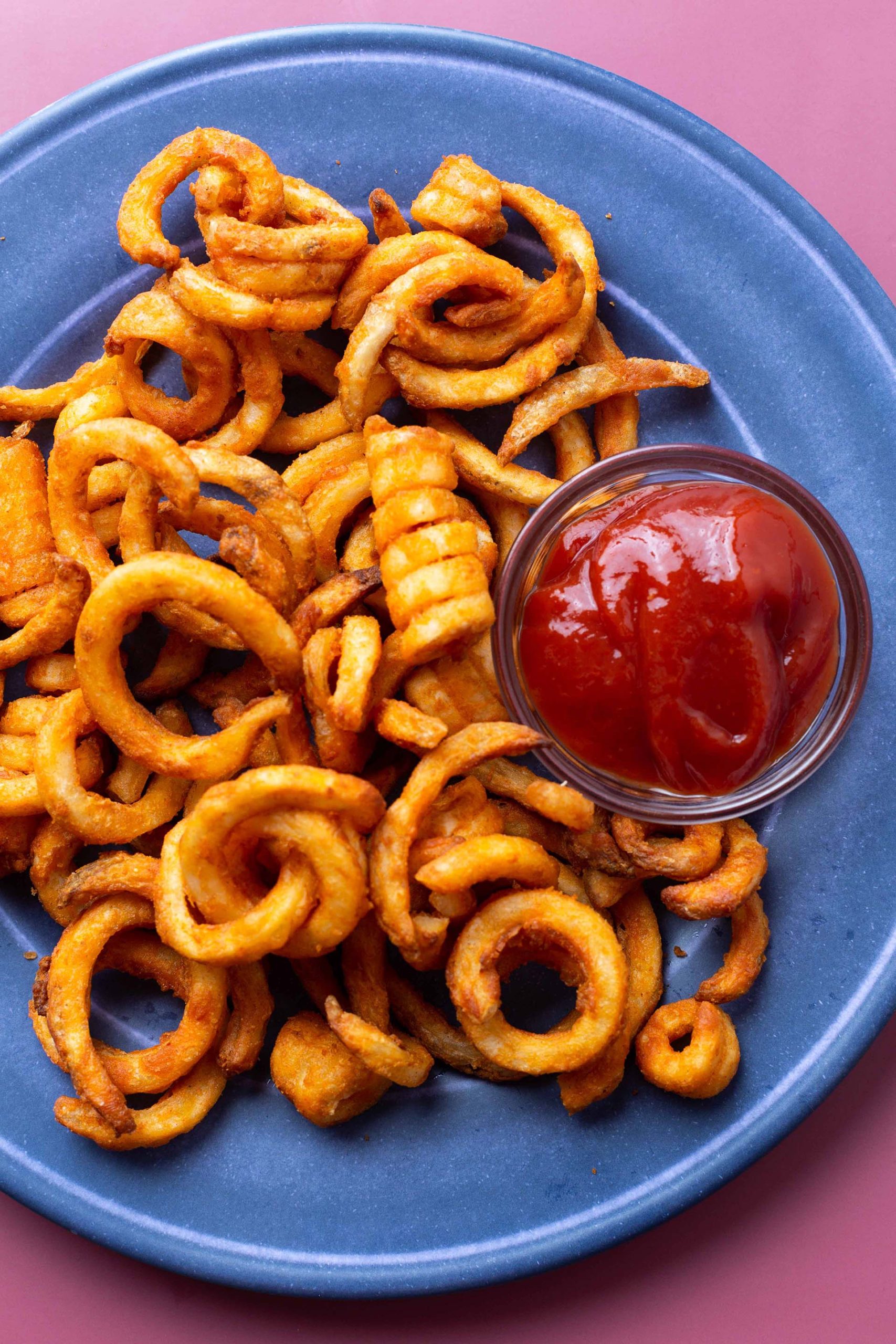 Arby’s Curly Fries | Air Fryer Frozen Fries recipe - Chili in a pod